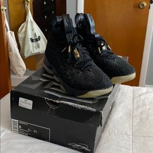 Black Lebron XV